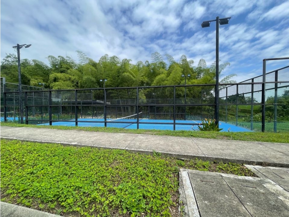 VENDO LOTE EN CERRITOS PEREIRA