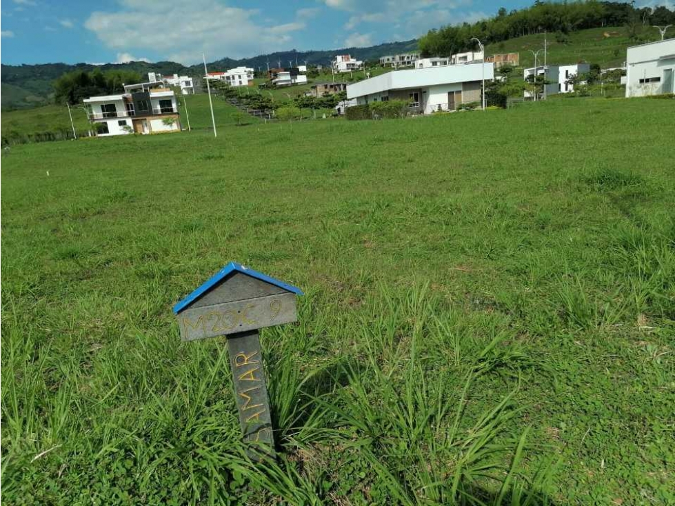 Vendo lote en Condominio Brisamar Viterbo - 2