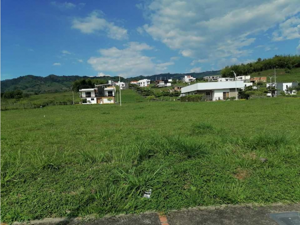 Vendo lote en Condominio Brisamar Viterbo - 4