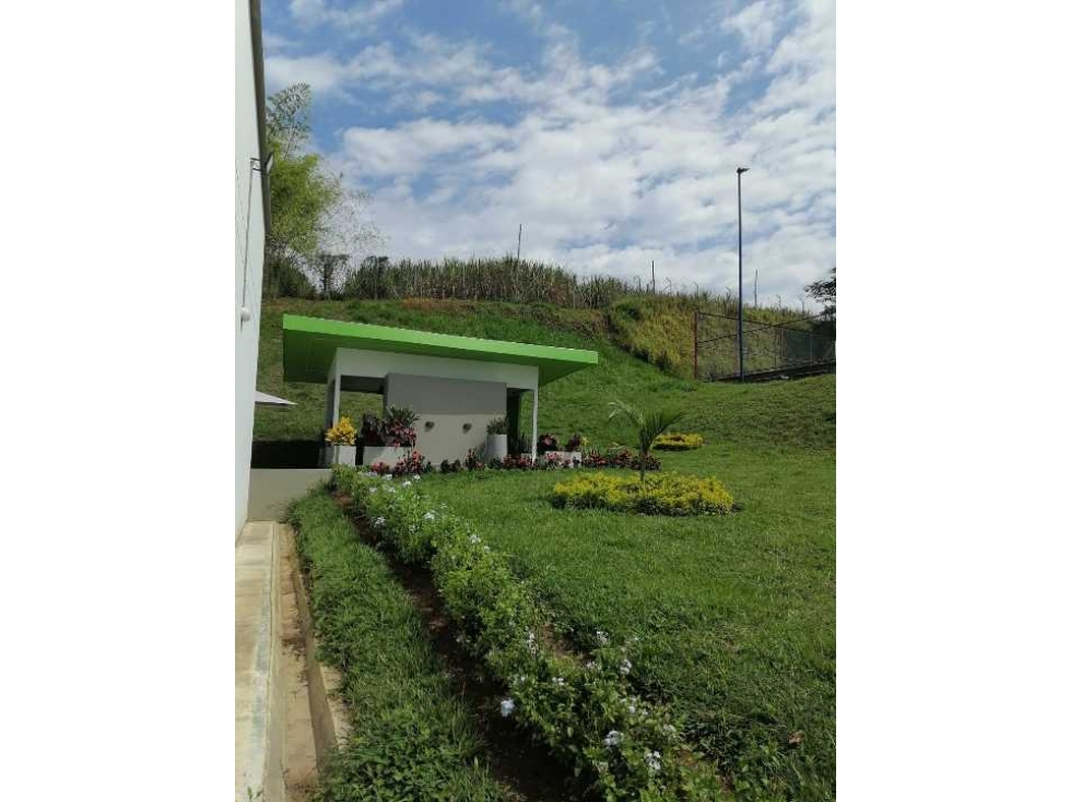 Vendo lote en Condominio Brisamar Viterbo - 5