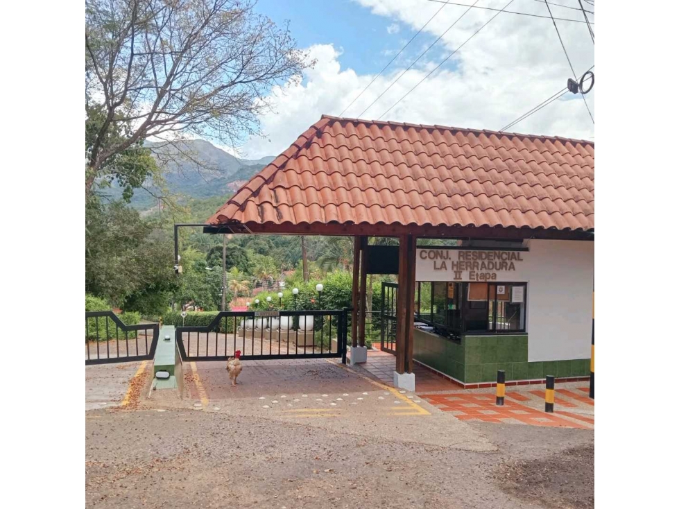Vendo o permuto lote en Conjunto Melgar