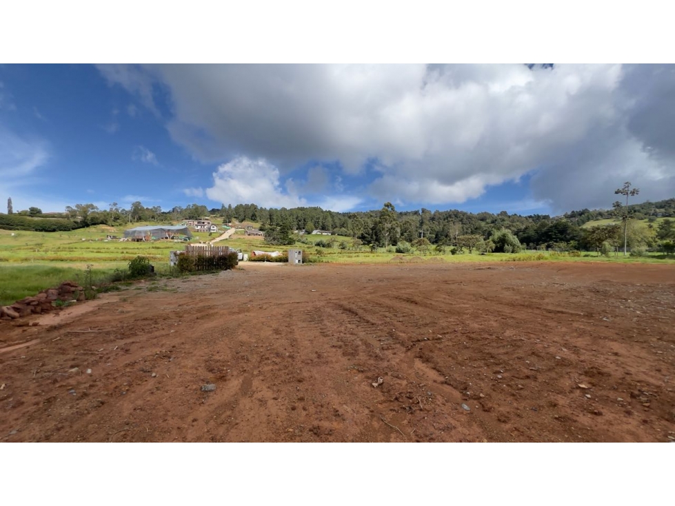 VENDO LOTE EN EL ALTO DE LAS PALMAS EN BRACAMONTE COMPLETAMENTE PLANO — foto 5