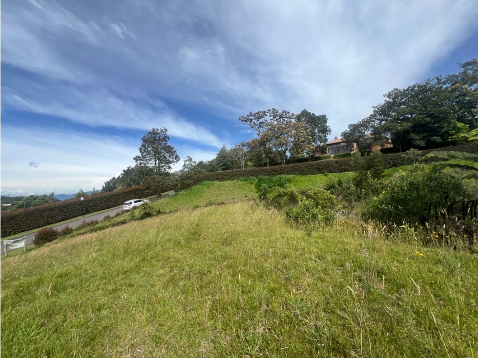 VENDO LOTE EN ENCINILLOS ALTO DE LAS PALMAS LA ACUARELA — foto 5