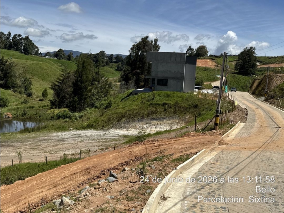 VENDO LOTE EN LA PARCELACION SIXTINA UNICO CON LAGO — foto 4