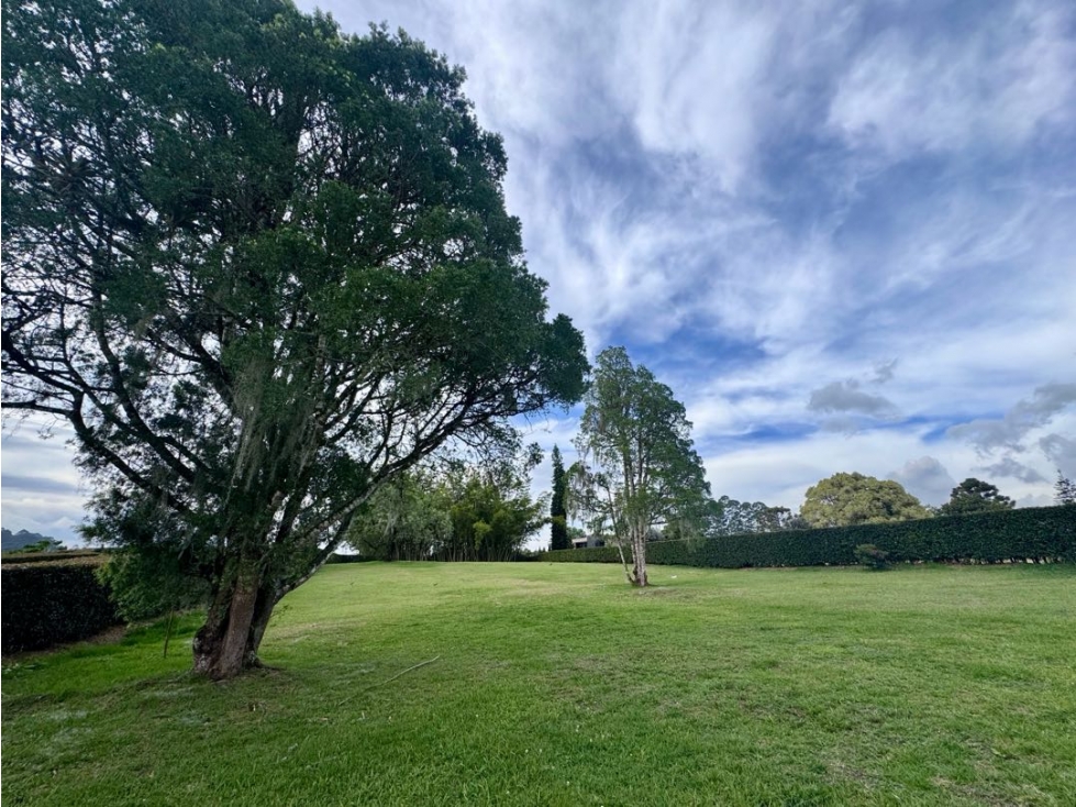 VENDO Lote en Parcelación VALLE DEL ESTE, Sector La ceja