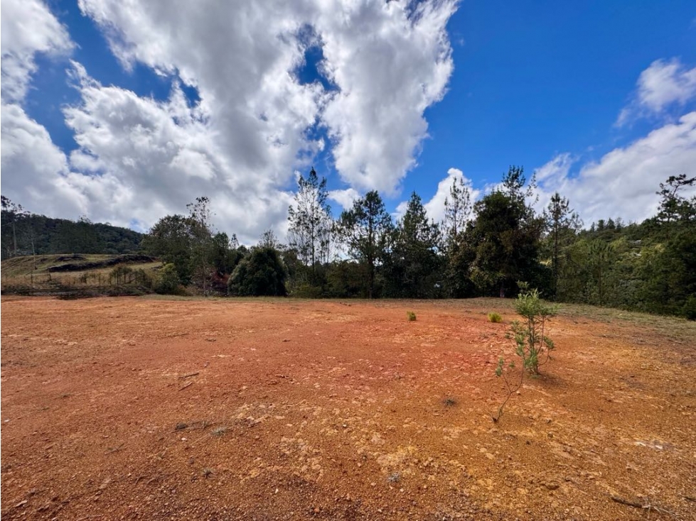 Vendo lote en San Sebastián de la Castellana Alto del Escobero — foto 2