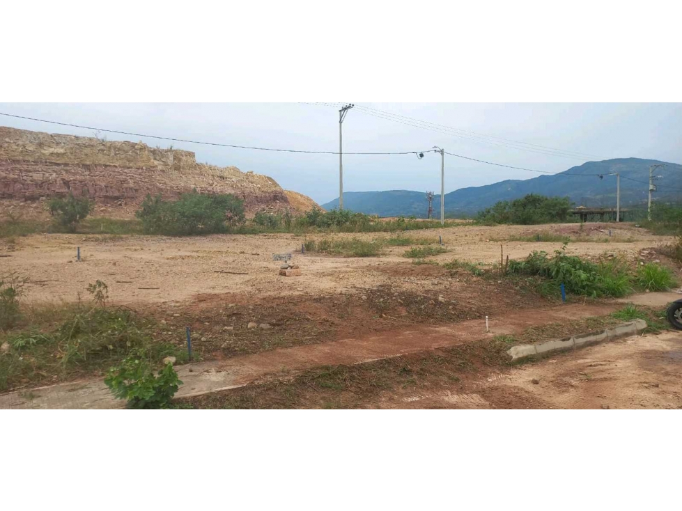 VENDO LOTE EN VIENTOS DE LLANADAS/GIRON - 3