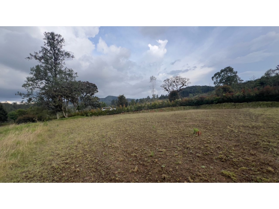VENDO LOTE INDEPENDIENTE EN EL RETIRO AL LADO DE MONTESERENO Y CIMAZUL — foto 2