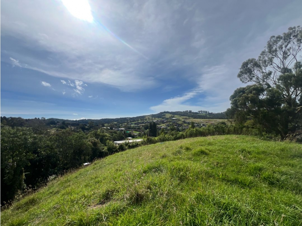 VENDO LOTE INDEPENDIENTE EN LA ACUARELA ALTO DE LAS PALMAS — foto 4