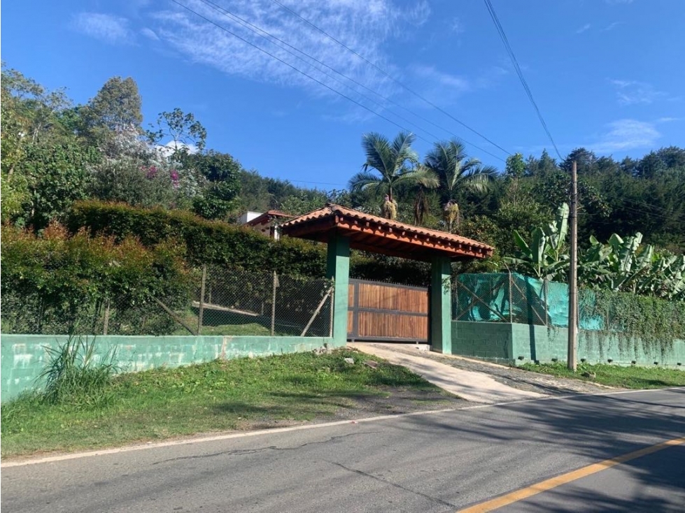 VENDO LOTE ONDULADO FINCA PARA REFORMAR. RETIRO. VISTA A REPRESA — foto 3