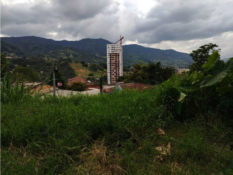 VENDO LOTE PARA CONSTRIUR EN SABANETA PAN DE AZUCAR