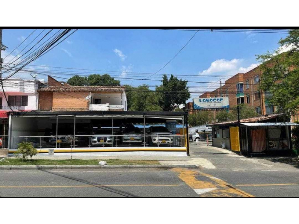 Vendo Lote Parqueadero y lavadero
