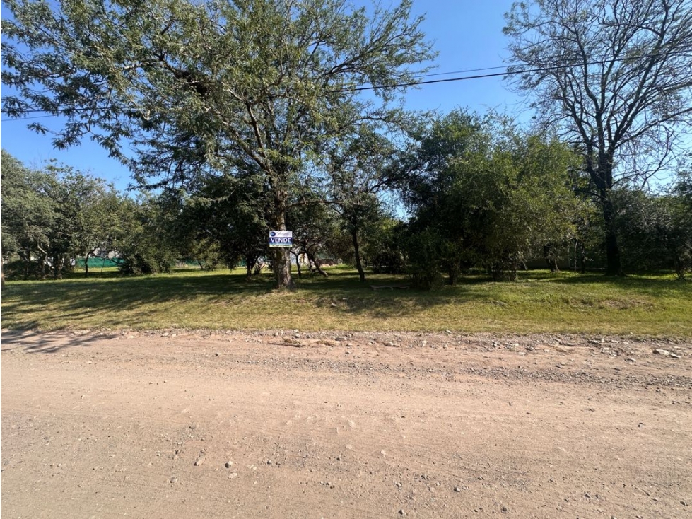 Vendo lote terreno en Villa Catalina barrio con seguridad - 2