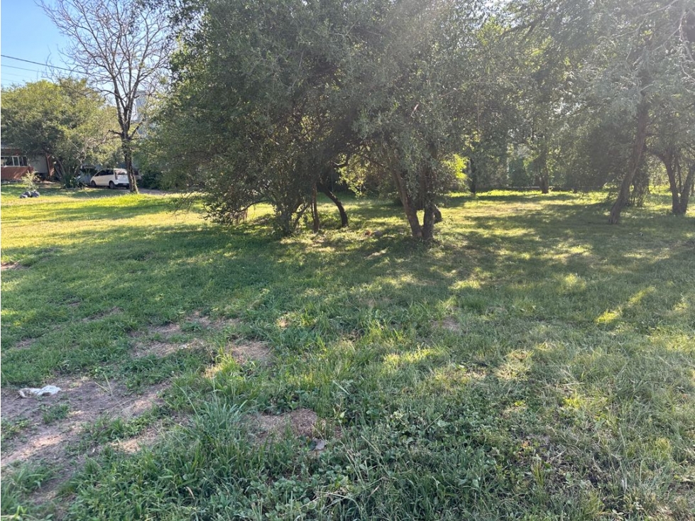 Vendo lote terreno en Villa Catalina barrio con seguridad - 3