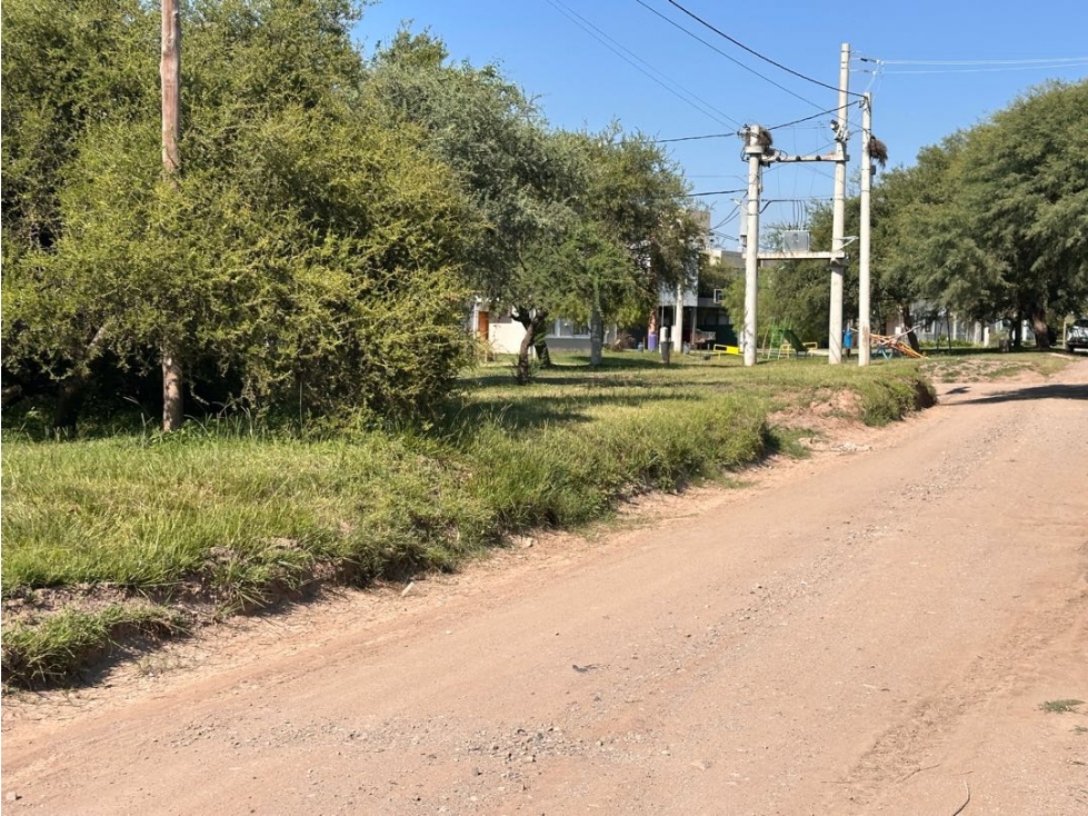 Vendo lote terreno en Villa Catalina barrio con seguridad - 6
