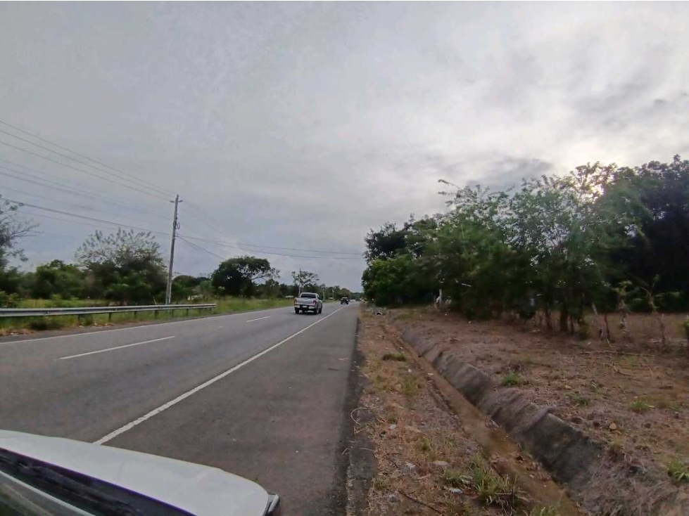 Vendo Lote Titulado en Algarrobos orilla de carretera - 1