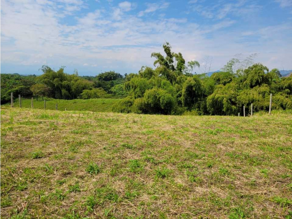 VENDO LOTE VÍA CONDINA — foto 6