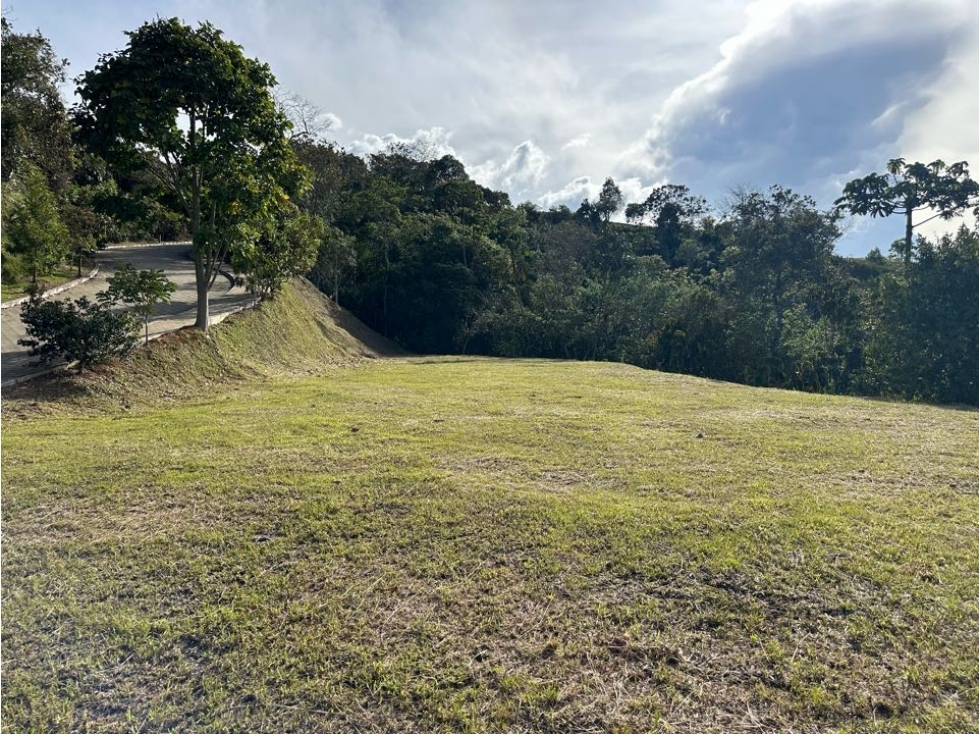 VENDO LOTE VÍA SAN ANTONIO LA CEJA, UNIDAD CERRADA, SÚPER VISTA
