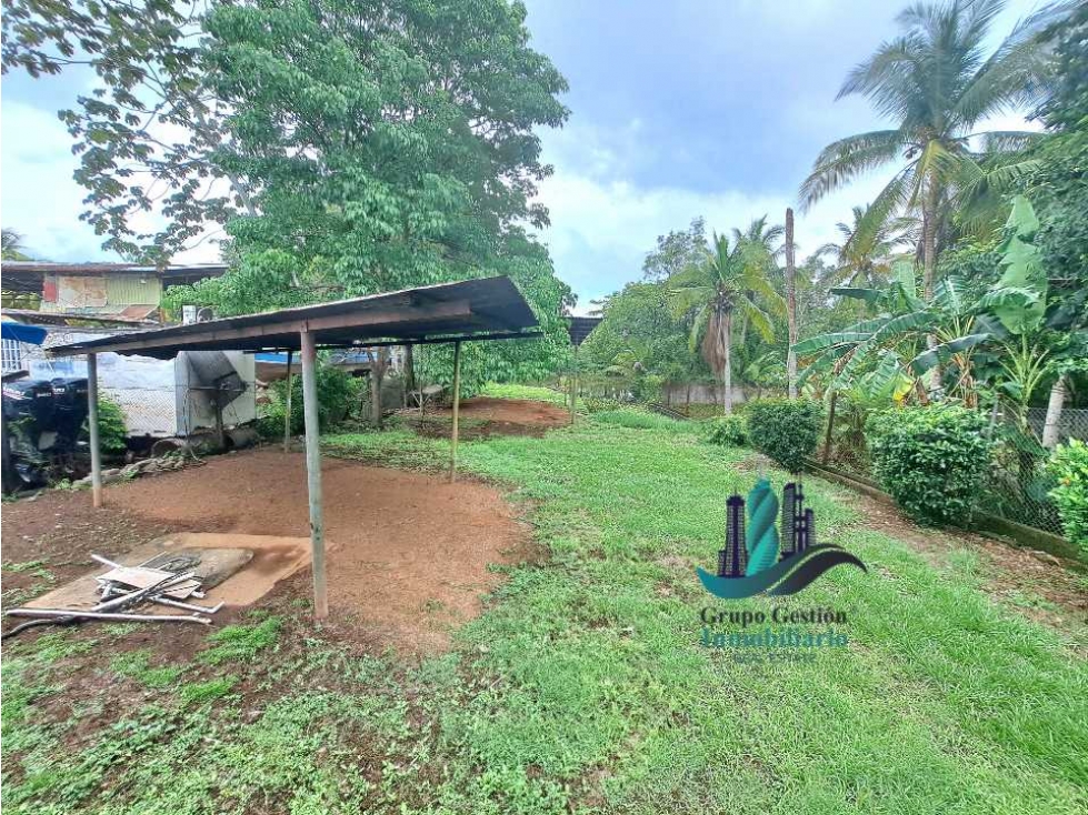 VENDO LOTE/CASA DE 938M2 TITULADO CON SALIDA AL MAR - 2