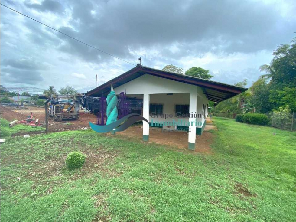 VENDO LOTE/CASA DE 938M2 TITULADO CON SALIDA AL MAR - 4