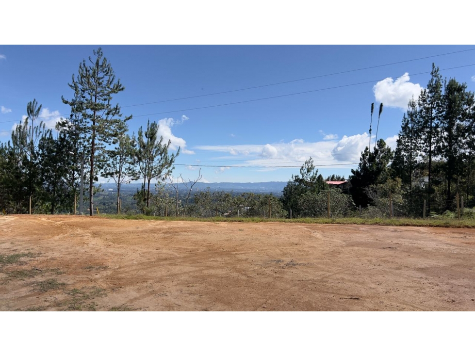 VENDO LOTES EN ALTOS DEL MANANTIAL A 5 MIN DEL AEROPUERTO JMC RIONEGRO