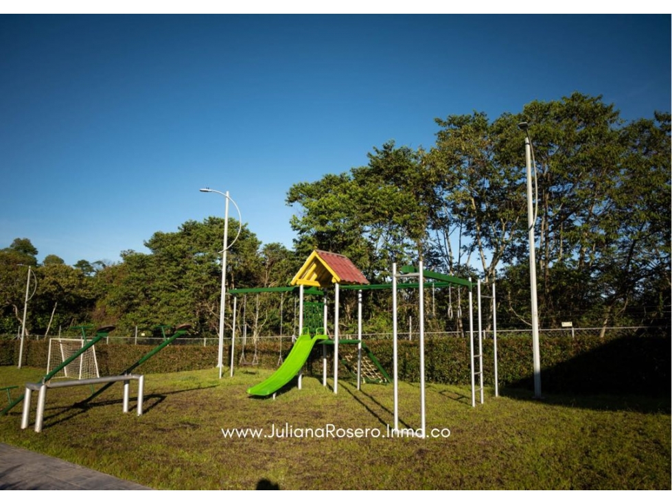 VENDO LOTES URBANOS EN CIUDAD DEL SOL (VARIANTE NORTE) - 6