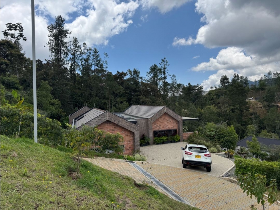Vendo lujosa casa campestre en El Retiro Antioquia — foto 2