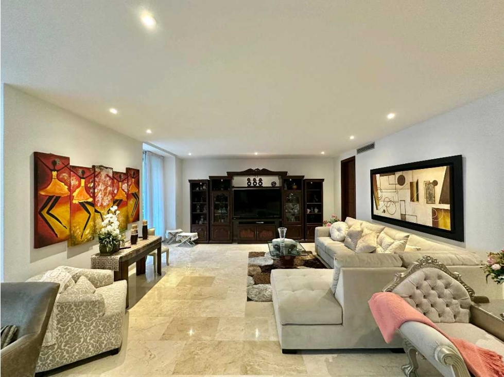 VENTA DE APARTAMENTO LUJOSO EN EL GOLF