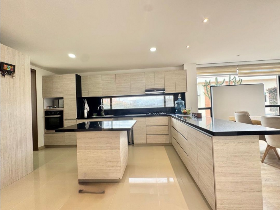 Vendo moderna casa de dos niveles sector la Floresta en chia. — foto 3