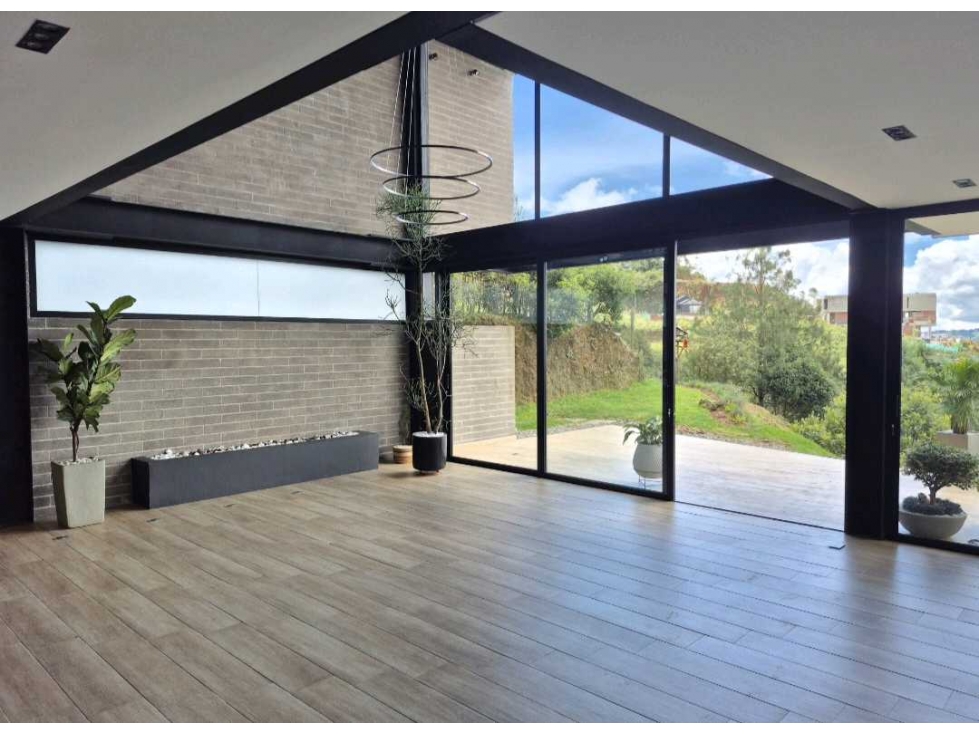 VENDO MODERNA CASA MODERNA EN PARCELACIÓN DE ENVIGADO CON VISTA. — foto 2