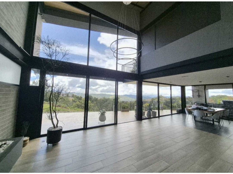 VENDO MODERNA CASA MODERNA EN PARCELACIÓN DE ENVIGADO CON VISTA. — foto 4