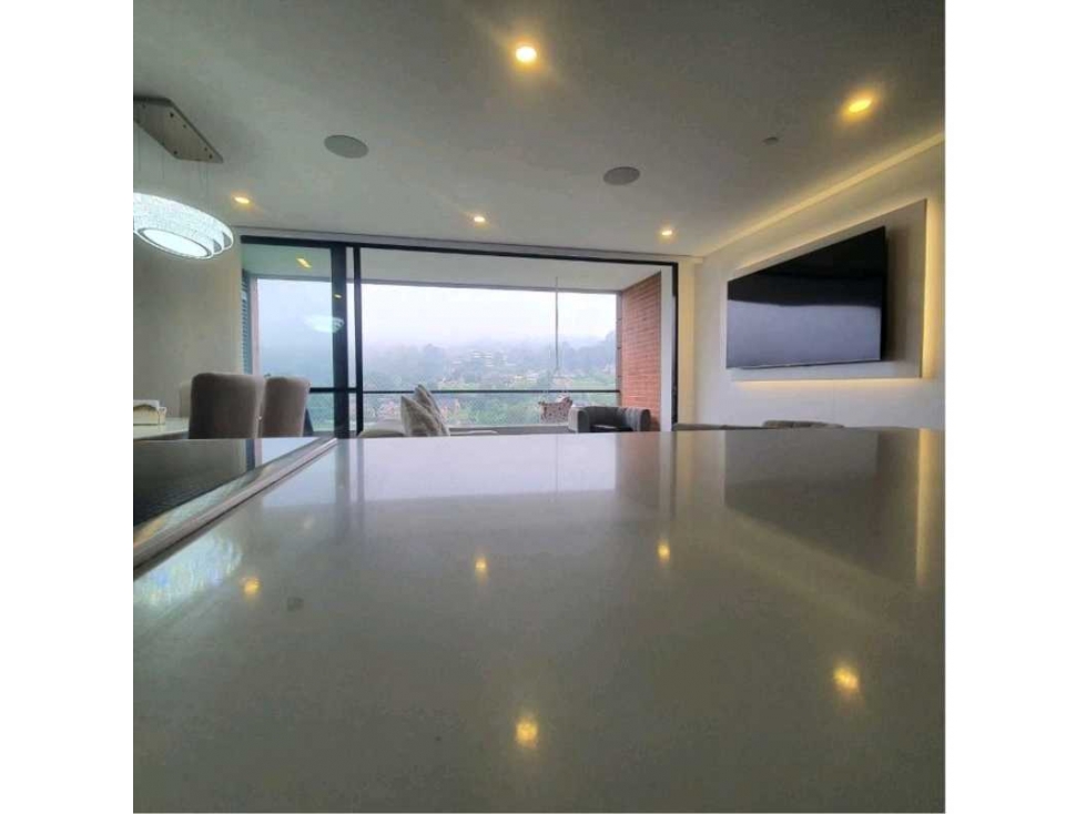 VENDO MODERNO APARTAMENTO EN ENVIGADO CERCA CITY PLAZA NO PONIENTE