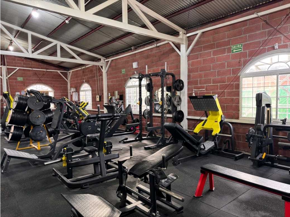 Vendo negocio de Gimnasio en Volcan, sin el local. 100% rentable ! - 3