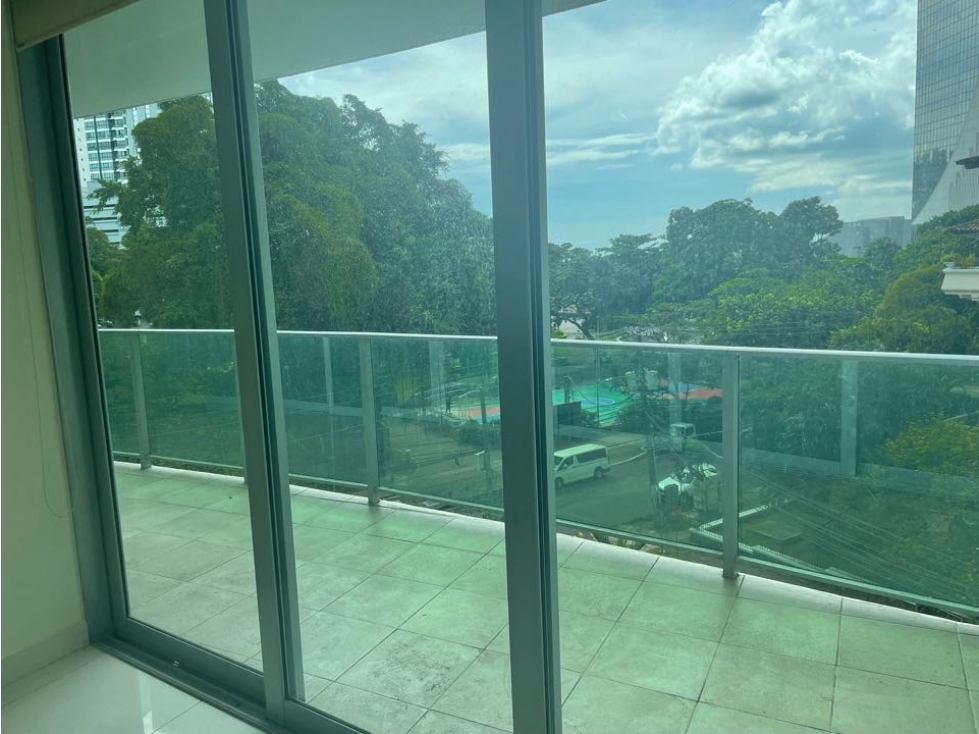 Vendo o alquiló apartamento en ph allure Bellavista frente del parq