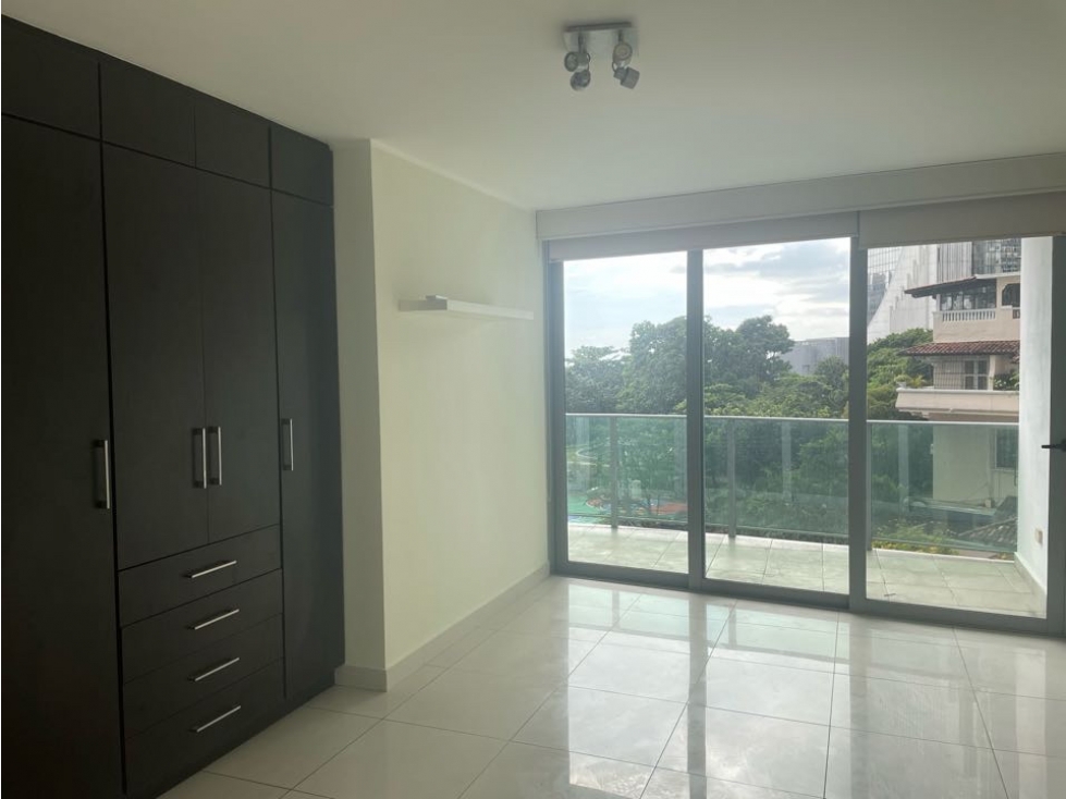 Vendo o alquiló apartamento en ph allure Bellavista frente del parq — foto 3