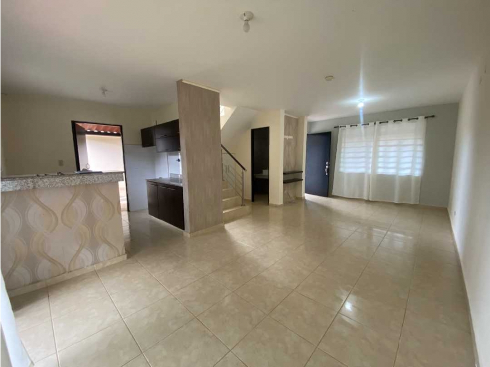 VENDO O ALQUILO CASA CLUSTER LOS PINOS LA ARBOLEDA CHORRERA NEGOCIABLE — foto 4