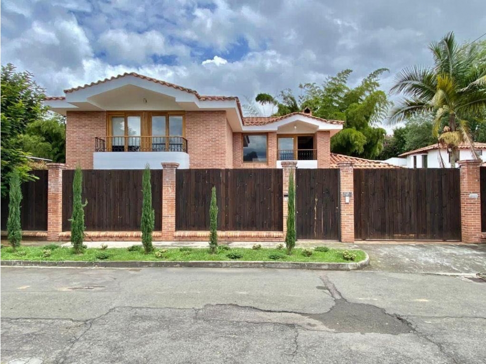 Vendo o alquilo casa en Rionegro sector Gualanday