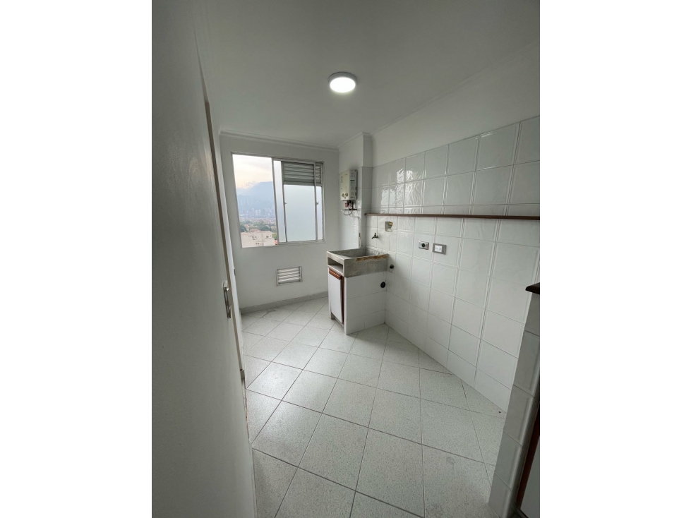 VENDO O ARRIENDO AMPLIO APARTAMENTO EN BELÉN LA PALMA — foto 2