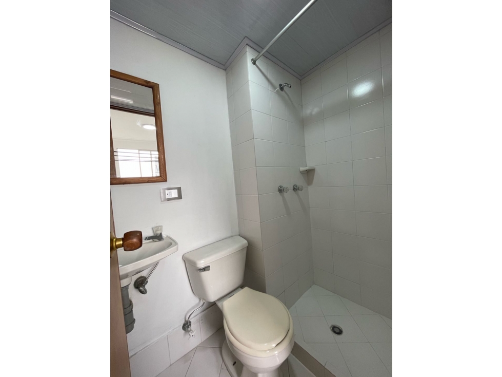 VENDO O ARRIENDO AMPLIO APARTAMENTO EN BELÉN LA PALMA — foto 4