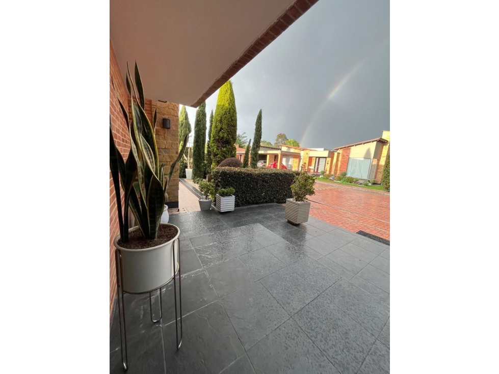 VENDO O ARRIENDO CASA EN ESPACIOS ZEN