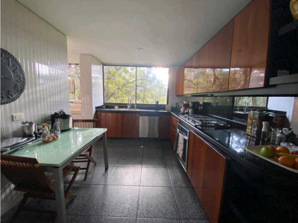 VENDO PARA INVERSIONISTA FABULOSO APTO DÚPLEX EN ROSALES — foto 5