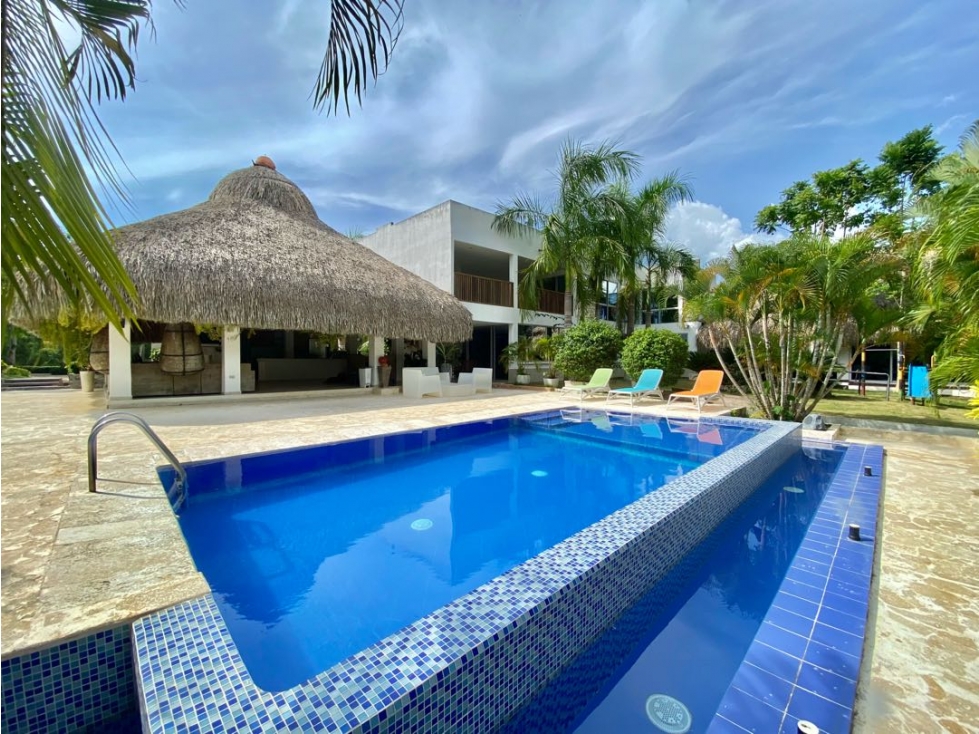 ¡VENDO O ARRIENDO HACIENDA COMPLETAMENTE AMOBLADA!