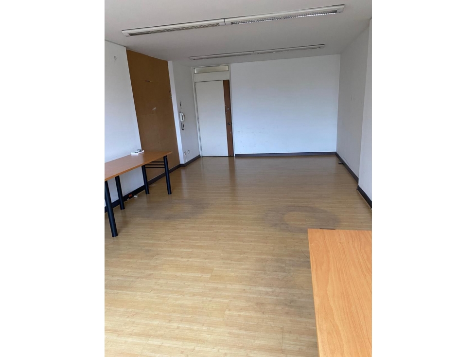 VENDO o ARRIENDO HERMOSA OFICINA EN UNILAGO.P — foto 5