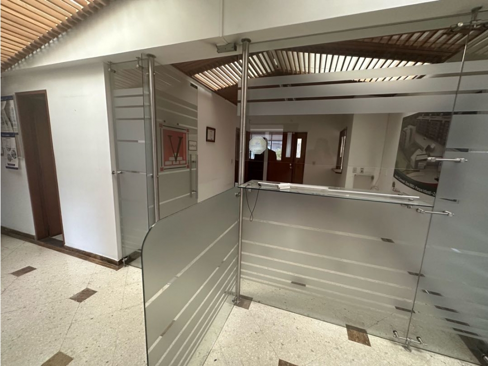 VENDO o ARRIENDO HERMOSA OFICINA EN EL PARQUE DE LA 93.CHICO..P — foto 4