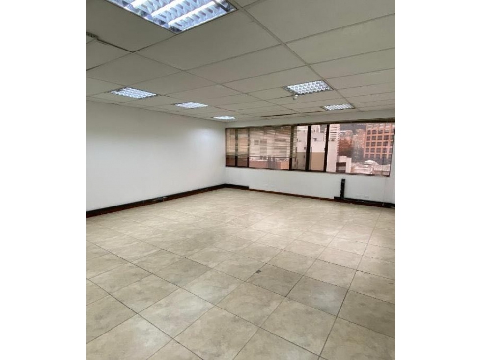 VENDO O ARRIENDO OFI EN 72 CON 9 ~ 126 M2 SÚPER UBICACION — foto 3