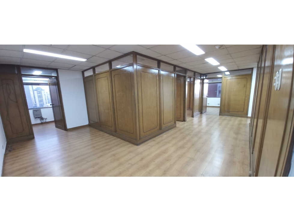 VENDO O ARRIENDO OFICINA CON UNA VISTA HERMOSA EN SAN MARTIN-BOGOTA — foto 4