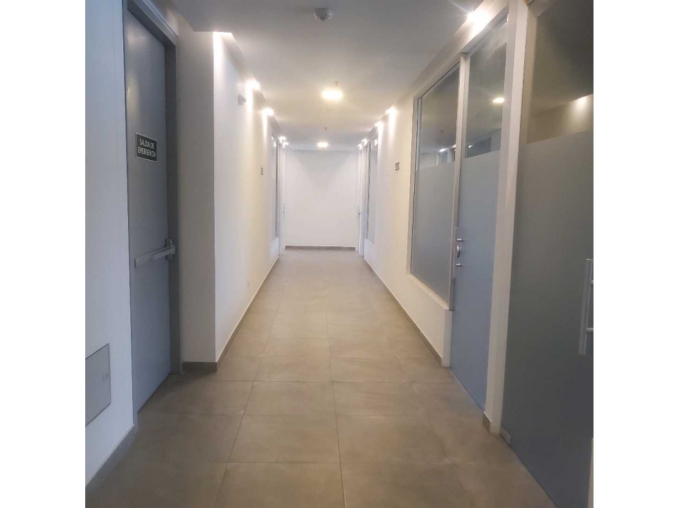 Arriendo oficina o consultorio en moderno edificio en Cajica - 6