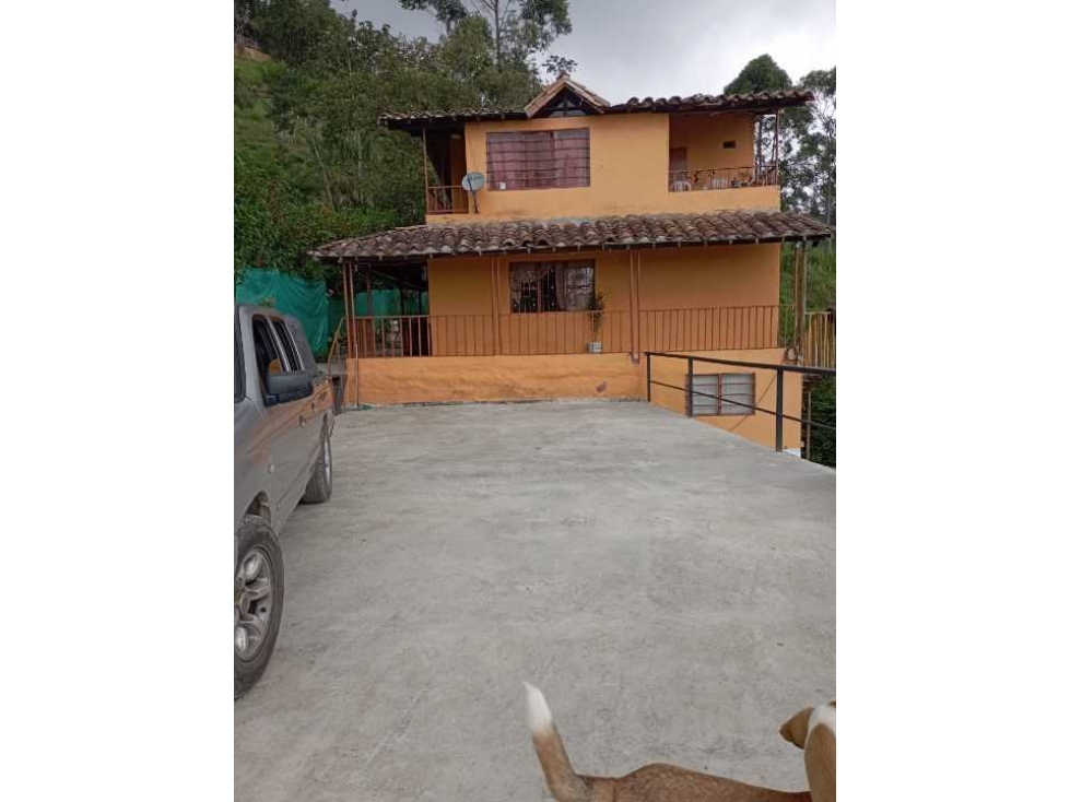 Casa campestre en venta en Fredonia con vista y 7 alcobas — foto 4