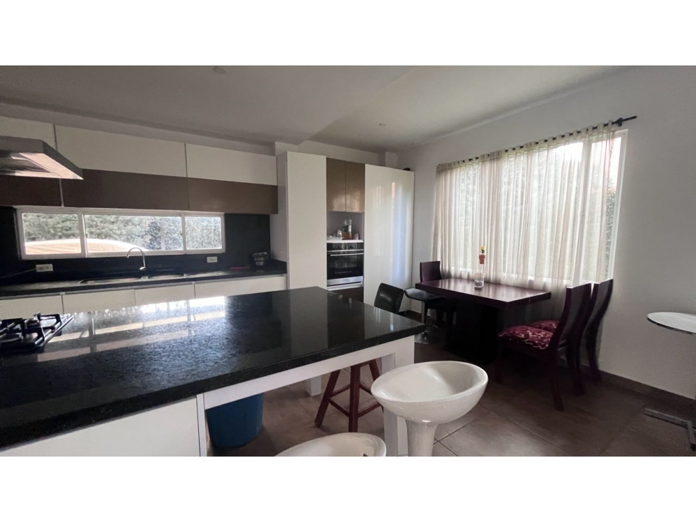 Vendo o rento casa esquinera club house. — foto 4