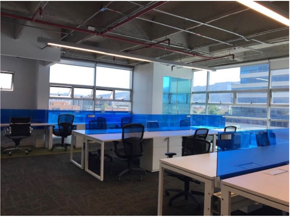 Vendo oficina AAA en Chicó Navarra, avenida principal 190 m2. - 1